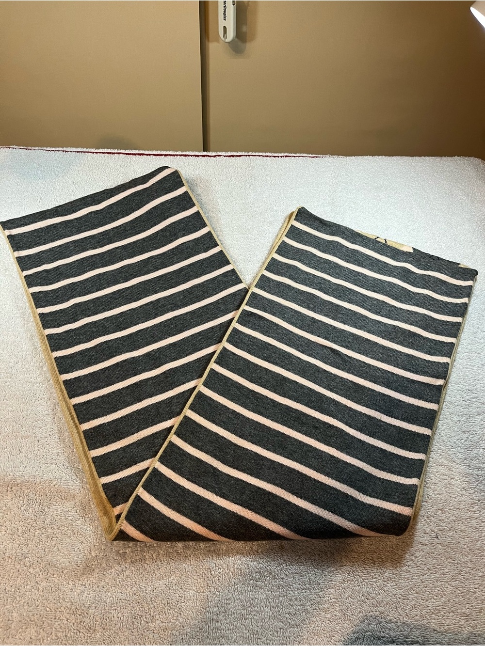 Tommy Hilfiger Reversible Winter Scarf Argyle & Striped